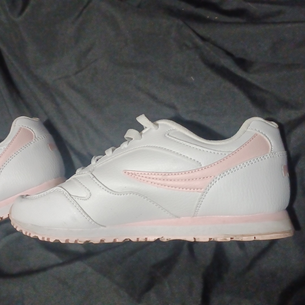 FILA - Picture 4 of 5